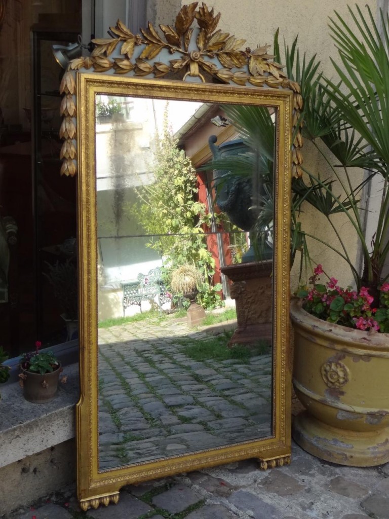 Miroir d’époque Louis XVI en bois doré