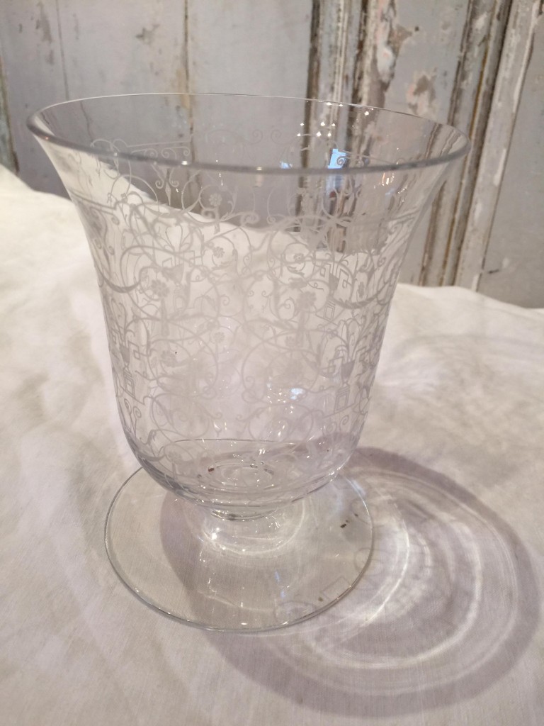 Vase en cristal de BACCARAT.