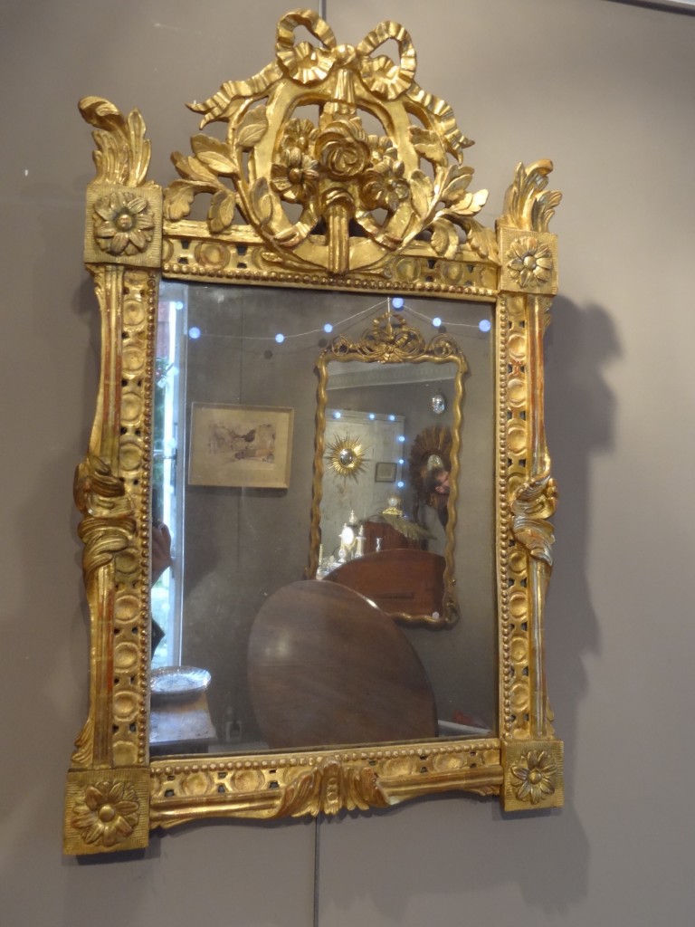 Miroir d’époque Louis XVI.