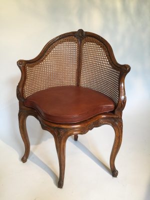 Fauteuil de bureau d’époque Louis XV.